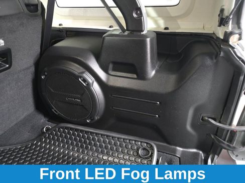 Used 2019 Jeep Wrangler Unlimited Sahara image 20