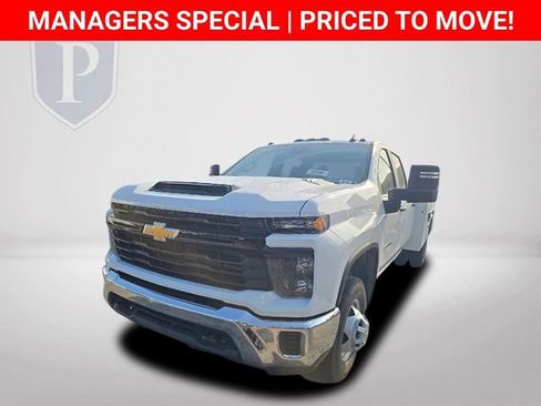 New 2025 Chevrolet Silverado 3500 W/T w/ WT Convenience Package image 11