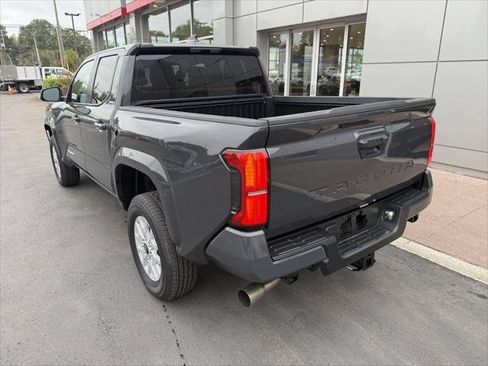 Certified 2026 Toyota Tacoma SR5 RWD image 5