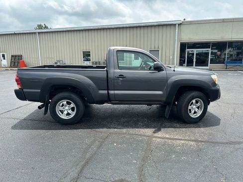 Used 2012 Toyota Tacoma 4x4 Regular Cab image 9