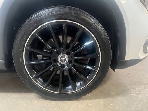 Used 2019 Mercedes-Benz GLA 250 4MATIC image 13