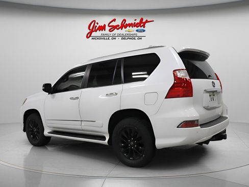 Used 2016 Lexus GX 460 460 w/ Premium Package image 3