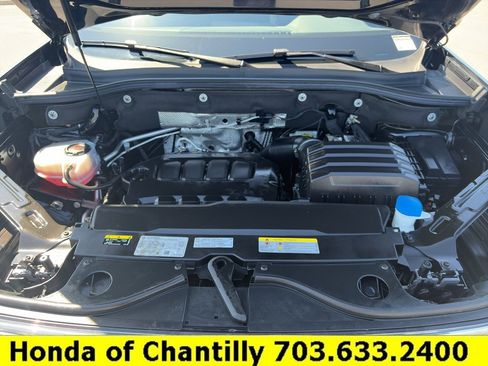 Used 2024 Volkswagen Atlas Cross Sport SE AWD/4WD image 34