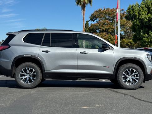 Used 2026 GMC Acadia AT4 w/ LPO, Floor Liner Package AWD/4WD image 3