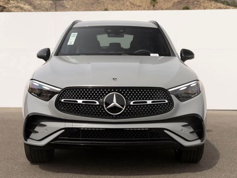 Used 2026 Mercedes-Benz GLC 300 image 9