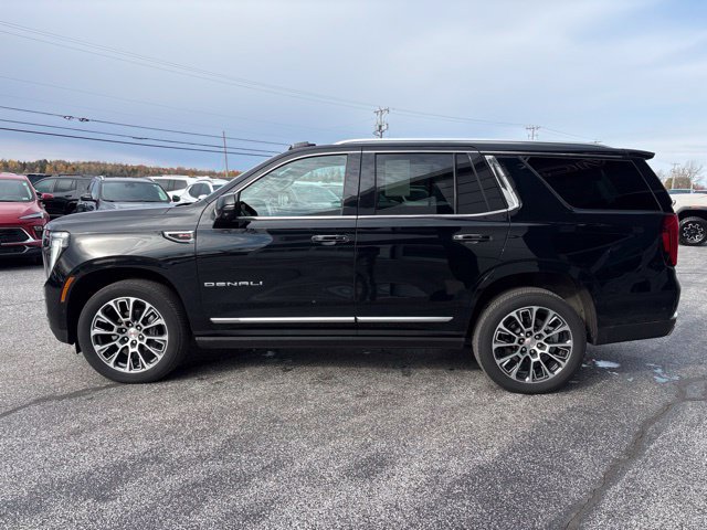 Used 2025 GMC Yukon Denali w/ Sun & Power Step Package AWD/4WD image 2