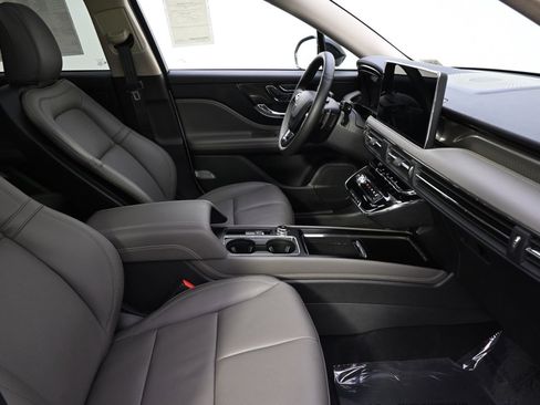 New 2026 Lincoln Corsair Reserve w/ Jet Appearance Package image 16