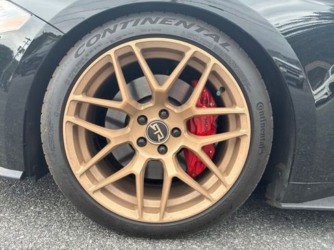 Used 2019 Ford Mustang GT RWD image 9