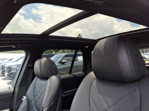 Used 2023 BMW X5 xDrive40i w/ M Sport Package AWD/4WD image 29