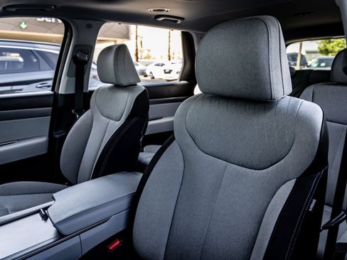 Used 2022 Hyundai Palisade SEL w/ Convenience Package FWD image 17