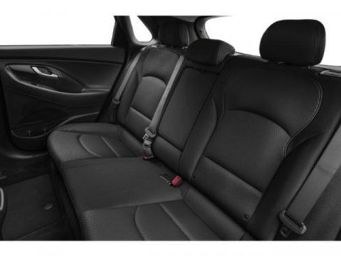 Used 2018 Hyundai Elantra GT image 14