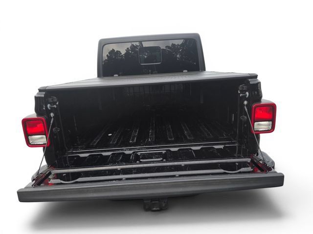 Used 2023 Jeep Gladiator Sport AWD/4WD image 10