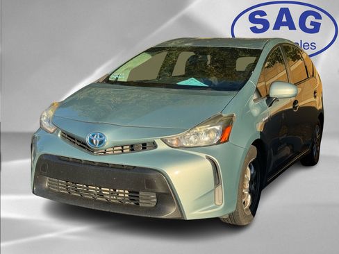 Used 2015 Toyota Prius V Three image 5