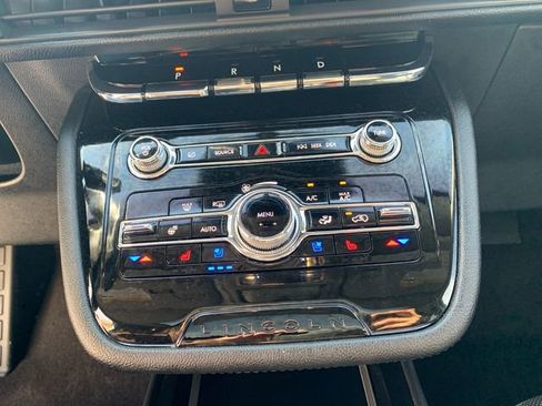 Used 2022 Lincoln Corsair Reserve w/ Elements Package image 34