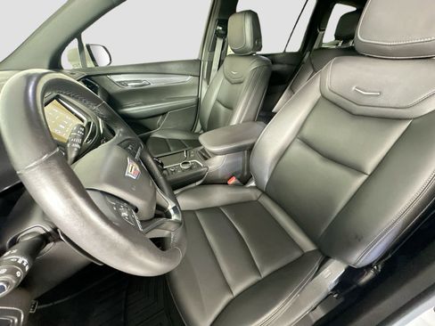 Used 2022 Cadillac XT6 Luxury image 21