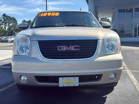Used 2012 GMC Yukon XL SLT RWD image 2