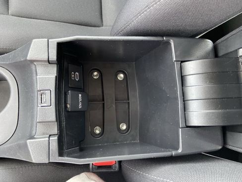 Used 2024 Toyota Corolla LE image 40