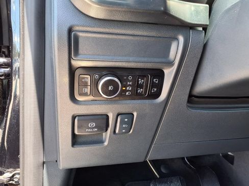 Used 2025 Ford F150 Platinum w/ FX4 Off-Road Package AWD/4WD image 27