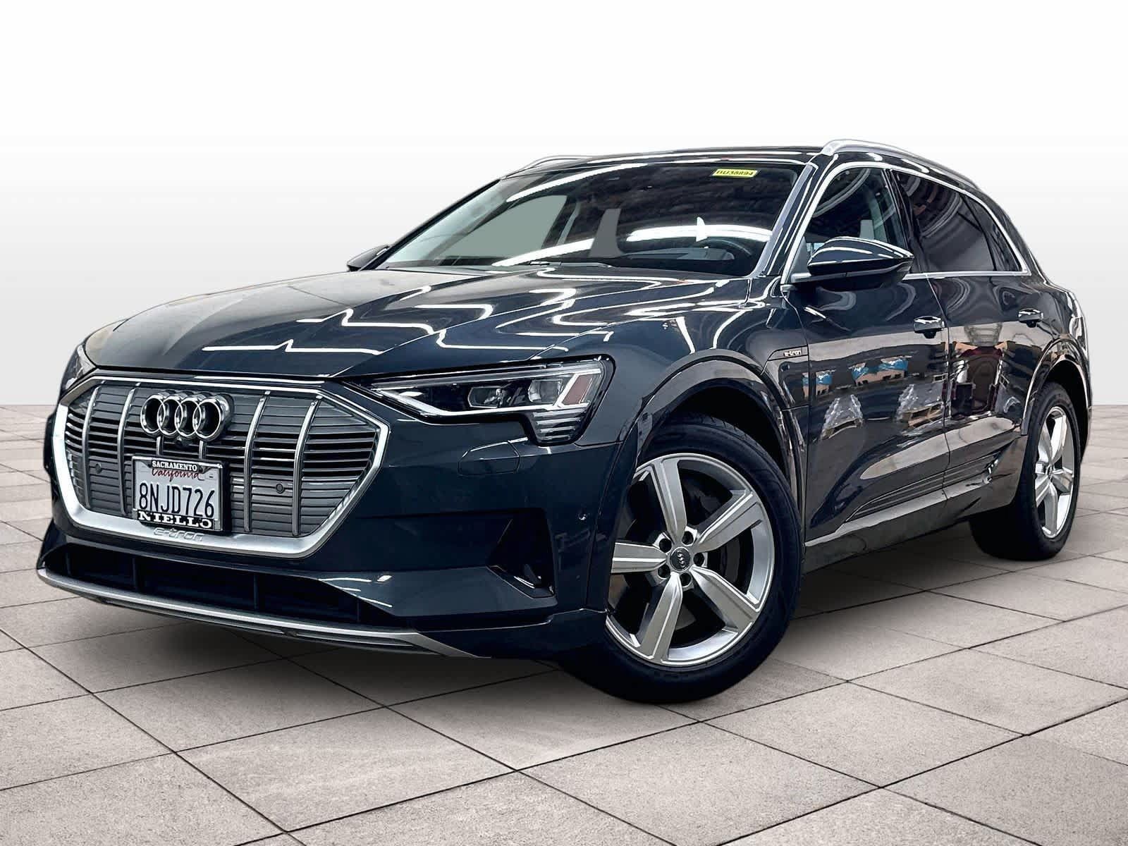 Used 2019 Audi e-tron Prestige w/ Prestige Package AWD/4WD image 1