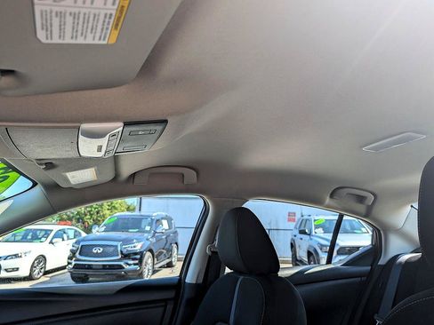 Used 2025 Nissan Sentra SV FWD image 27