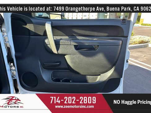 Used 2013 Chevrolet Silverado 2500 LT w/ Custom Sport Truck Package RWD image 43