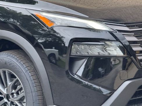 New 2026 Nissan Rogue S FWD image 3