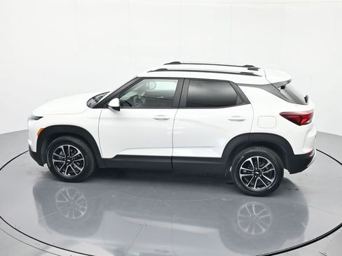 Certified 2025 Chevrolet TrailBlazer LT FWD image 36
