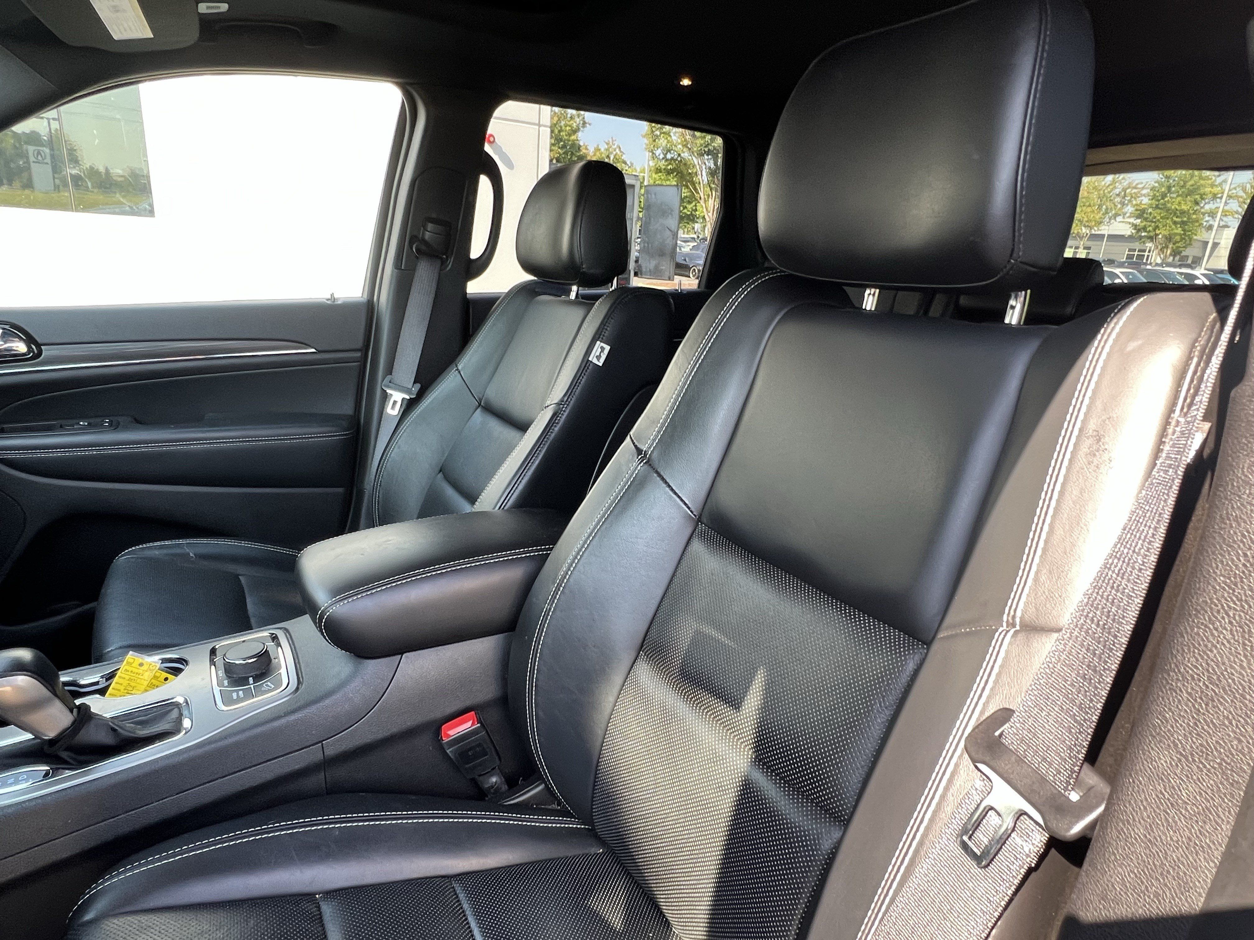Used 2021 Jeep Grand Cherokee Limited w/ Quick Order Package 28K 80th AWD/4WD image 16