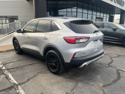 Used 2020 Ford Escape SE AWD/4WD image 2