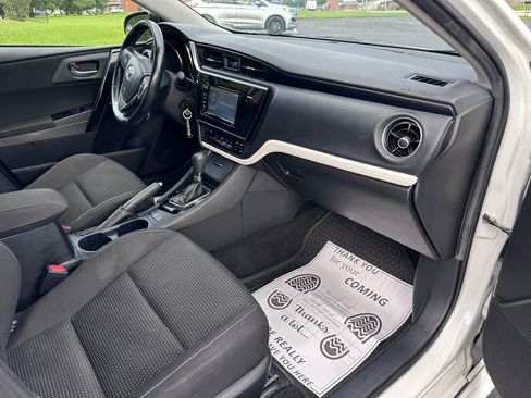 Used 2018 Toyota Corolla iM w/ All-Weather Mat Package FWD image 22
