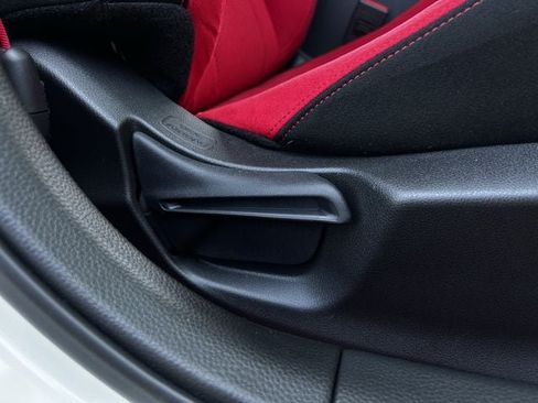 Used 2025 Honda Civic Type R image 32