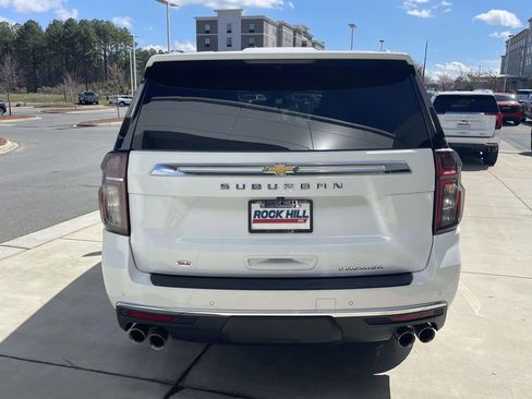 Used 2023 Chevrolet Suburban Premier image 7