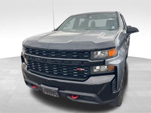 Used 2019 Chevrolet Silverado 1500 Custom Trail Boss w/ Custom Convenience Package image 3