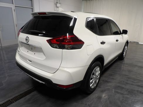 Used 2020 Nissan Rogue S FWD image 5