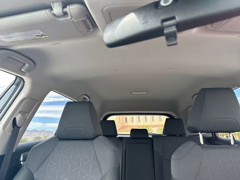 Used 2025 Toyota RAV4 XLE image 21