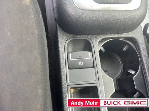 Used 2012 Volkswagen Tiguan S FWD image 24