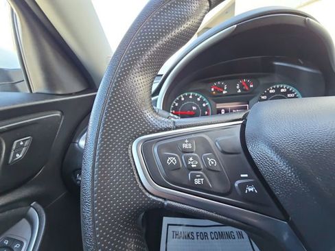 Used 2024 Chevrolet Malibu LT image 11