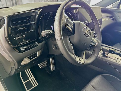 Used 2023 Lexus RX 500h F Sport w/ Accessory Package (Z1) image 6