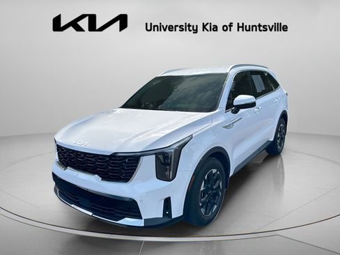 Used 2024 Kia Sorento S FWD image 4