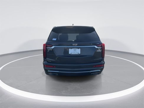 Used 2023 Cadillac XT6 Premium Luxury w/ Technology Package image 7