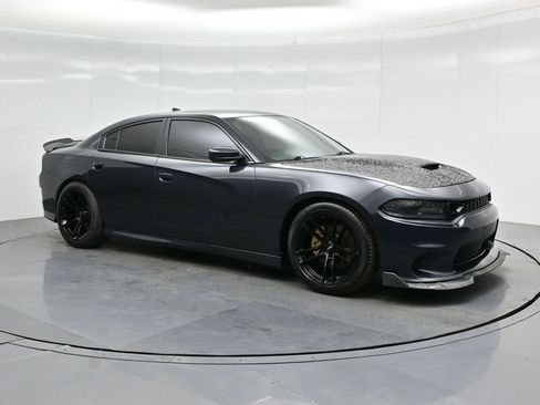 Used 2019 Dodge Charger R/T image 24