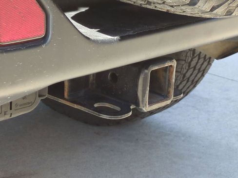 Used 2018 Jeep Wrangler Unlimited Sahara image 32