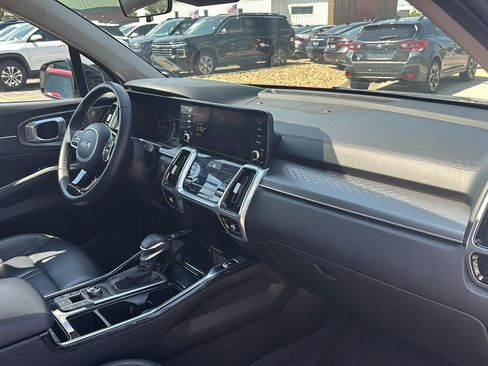 Used 2022 Kia Sorento SX FWD image 23