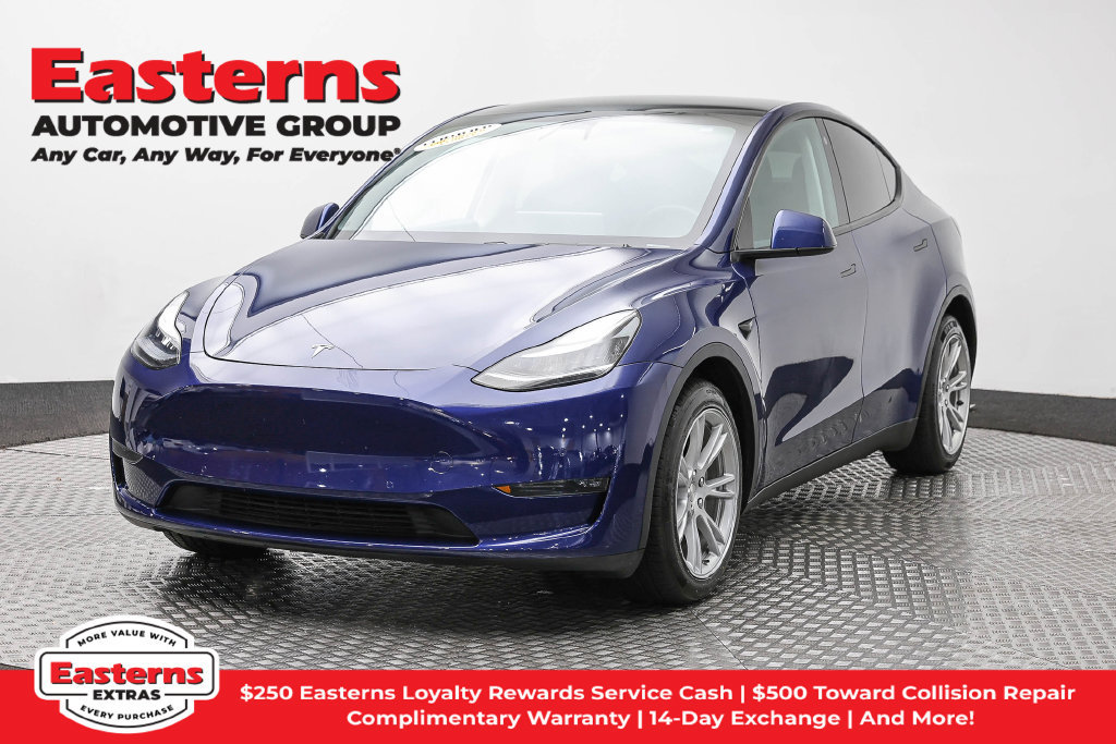Used 2021 Tesla Model Y Long Range AWD/4WD image 1