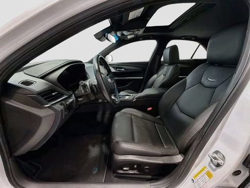 Certified 2025 Cadillac CT4 Premium Luxury AWD/4WD image 19