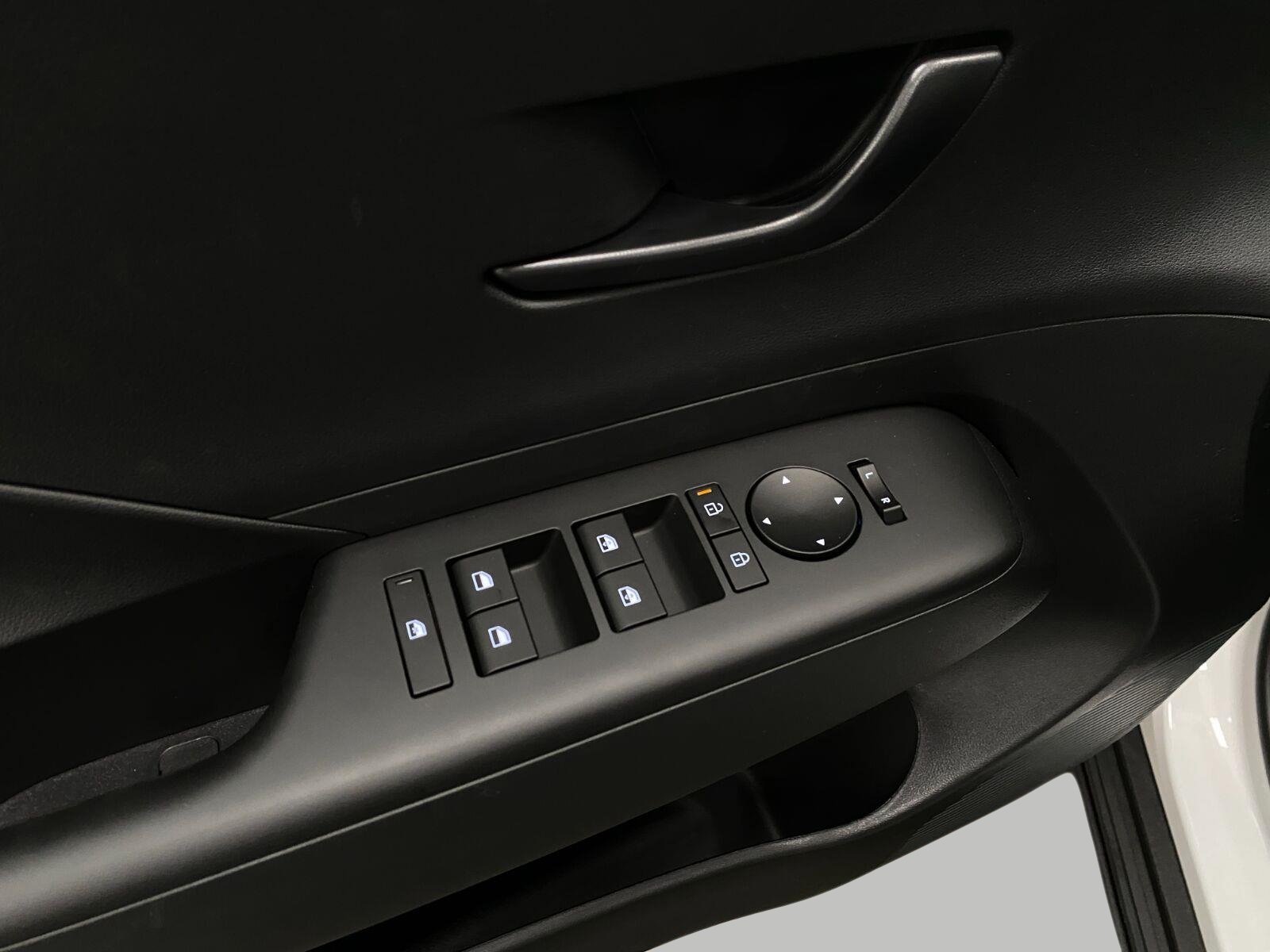 New 2027 Hyundai Kona SEL Sport AWD/4WD image 30