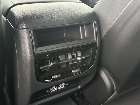 New 2025 Jeep Grand Cherokee Laredo image 24