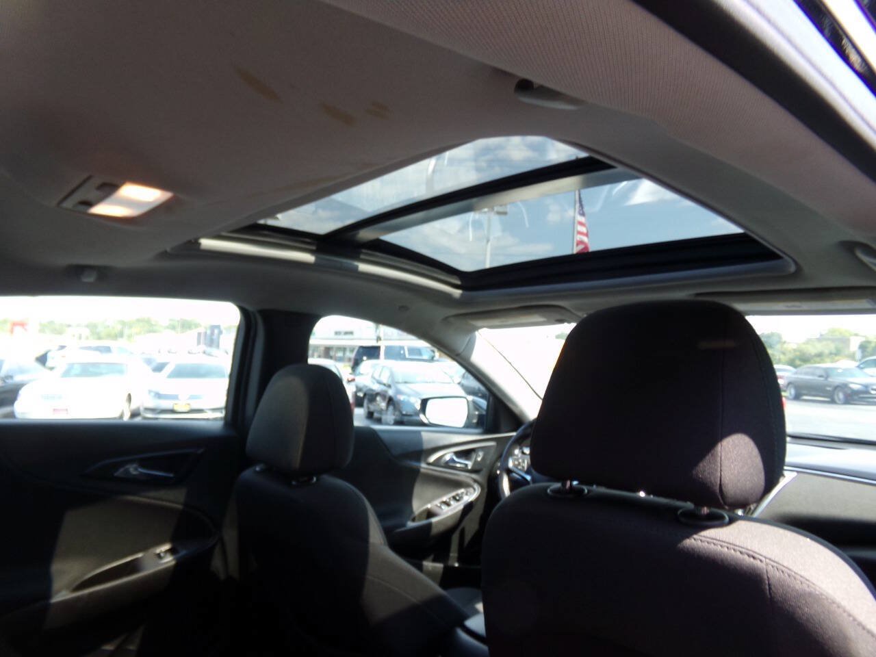 Used 2021 Chevrolet Malibu LT w/ Midnight Edition FWD image 23