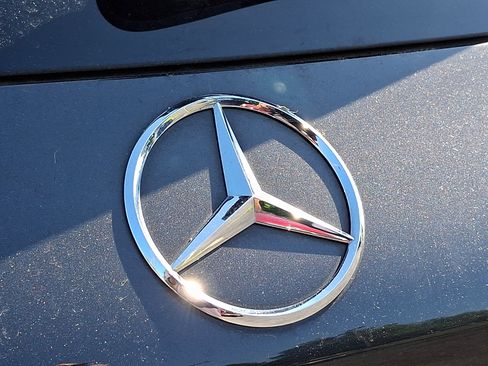 Used 2022 Mercedes-Benz GLC 300 4MATIC w/ Premium Package Lite image 29