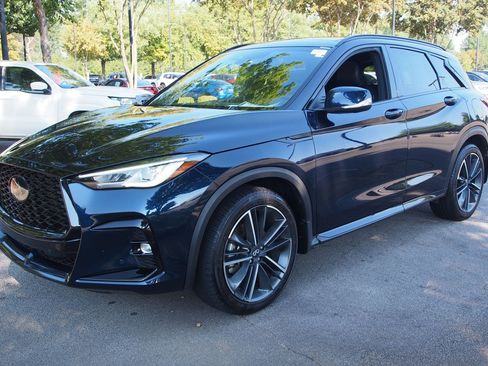 Used 2025 INFINITI QX50 Sport AWD/4WD image 3